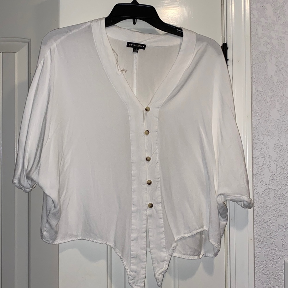 Style Envy sz L white top